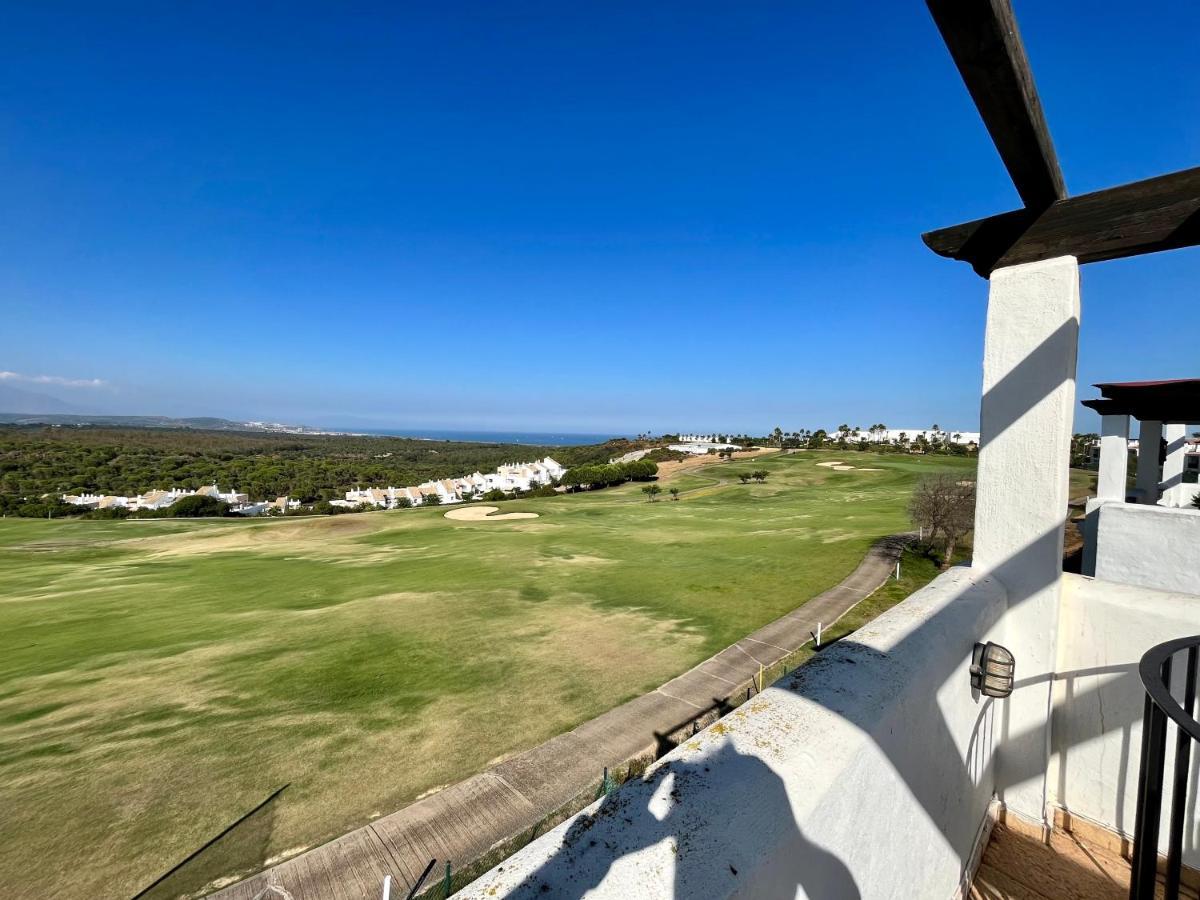 Quiet & Spacious Apt @ Golf Course W/ Roof Terrace San Roque  Exteriör bild